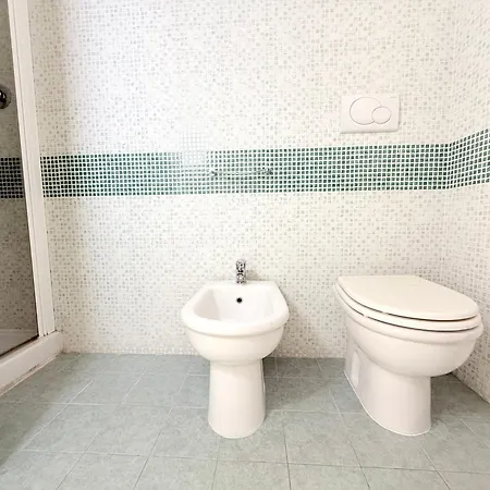 N059 - Numana, Nuovo Bilocale Con Terrazzo * Нумана